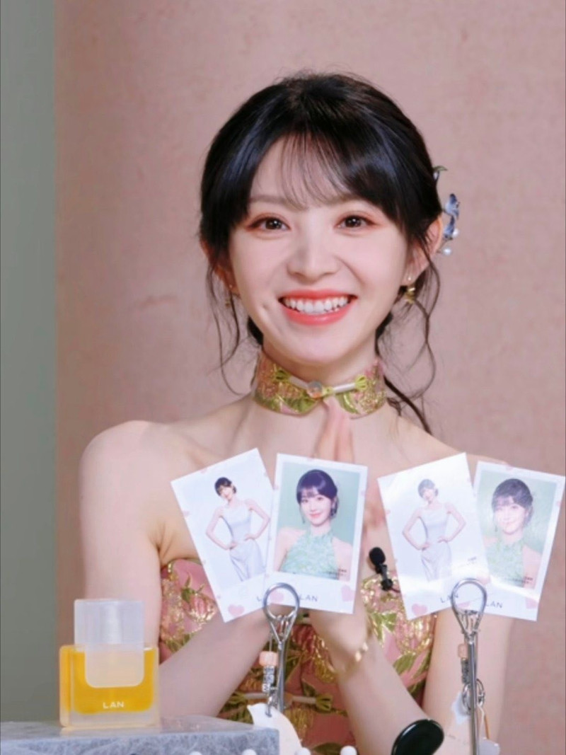 Nữ diễn viên bị cắt sóng đột ngột vì mặc hở