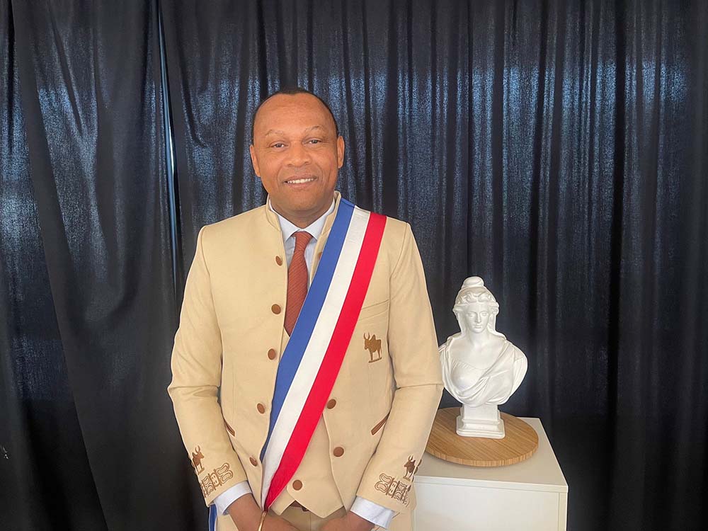 BASKETBALL - Amad Tombovelo Achiraf élu adjoint au maire en Bretagne
