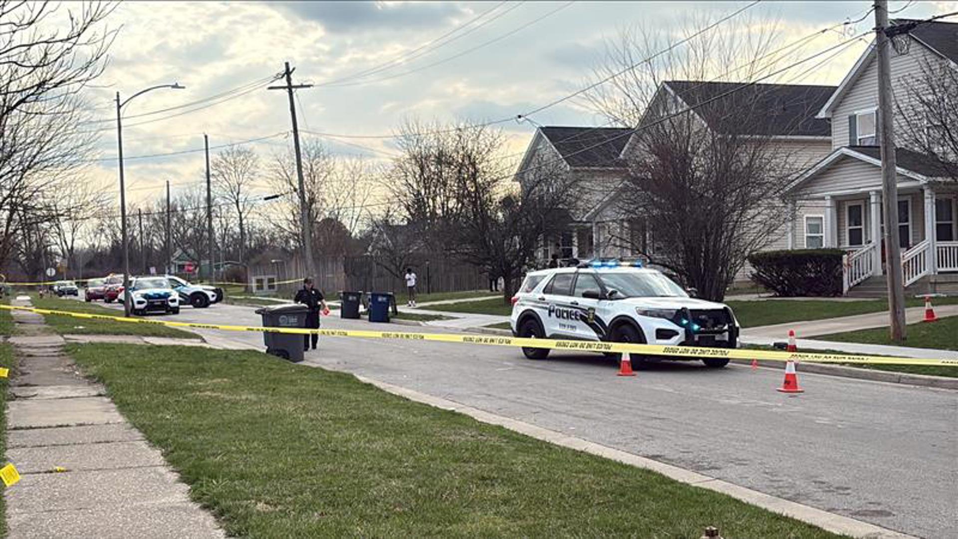 Teenager injured in north Toledo shooting