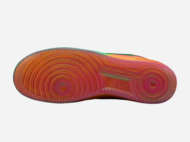 The Nike 'Heat Map' Air Force 1 looks like it's been caught in predator ...