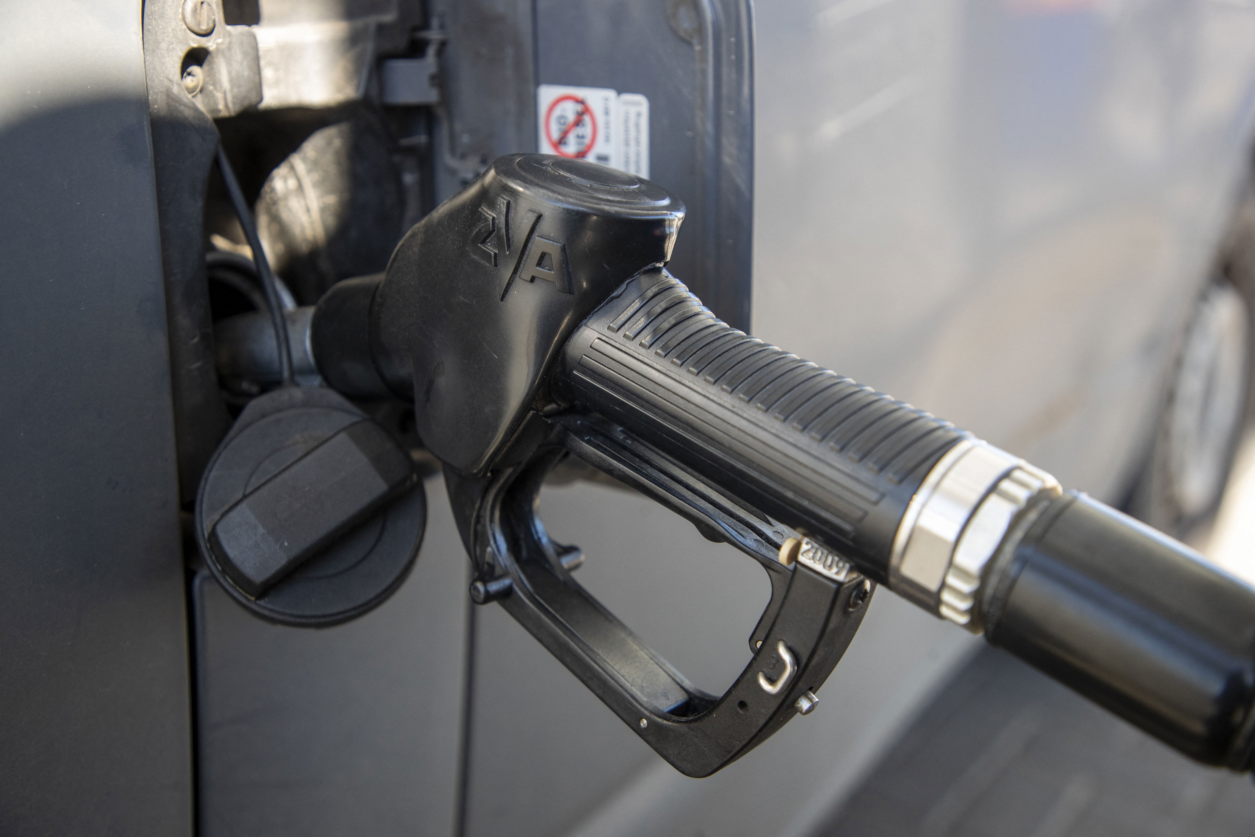 Diesel heads to R40, petrol edges to record levels
