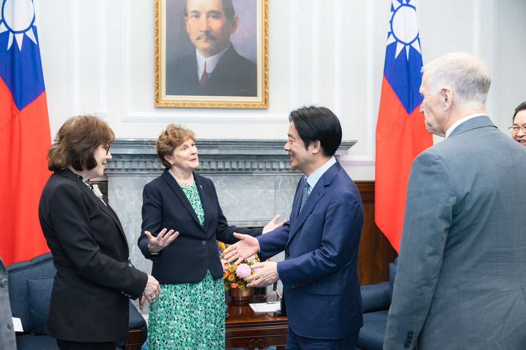 US lawmakers express support for stalled Taiwan special defense budget