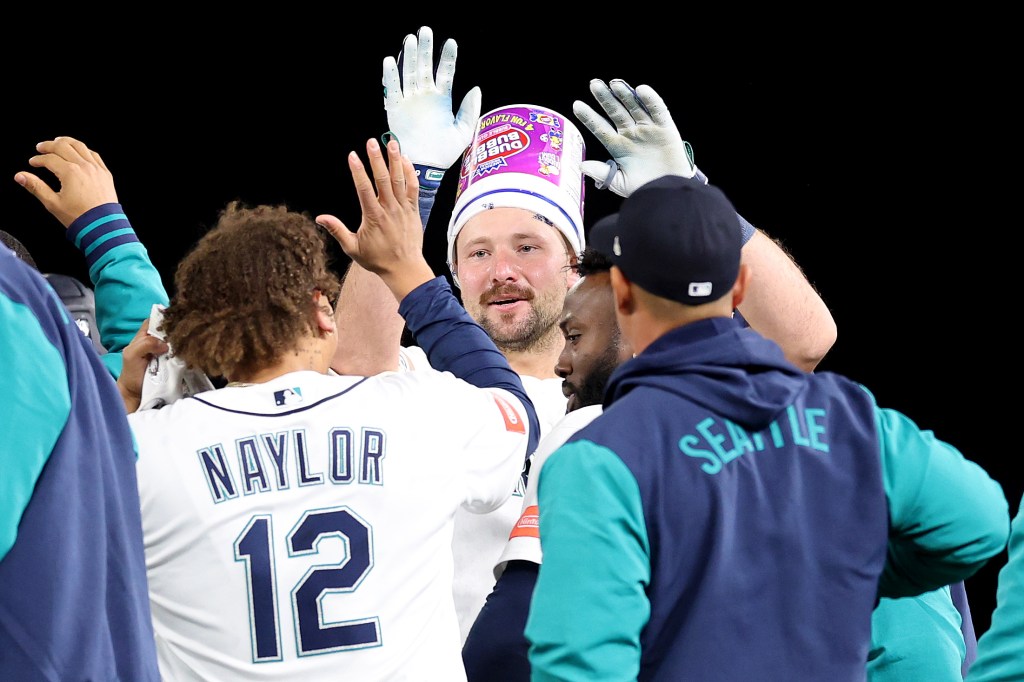Yankees’ bats quieted by Mariners in season’s first loss after Cal ...