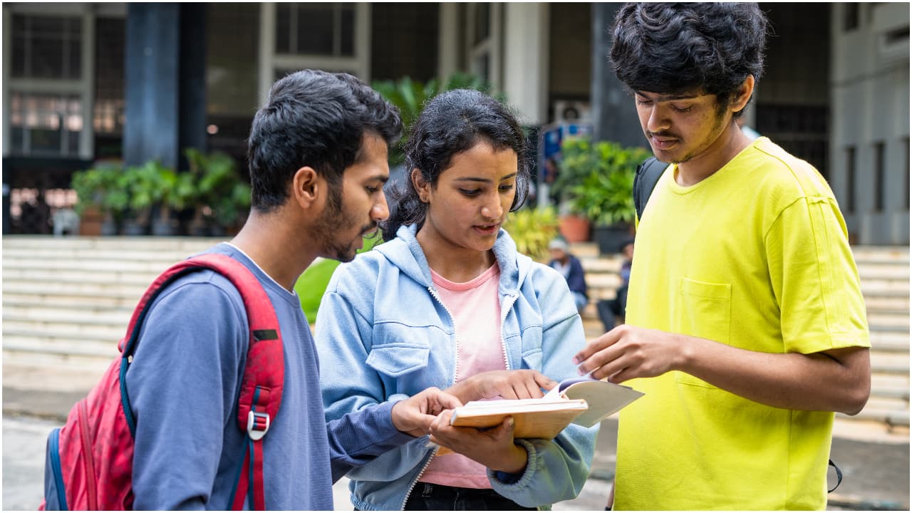 How AI tools are changing the way students prepare for JEE Main 2026