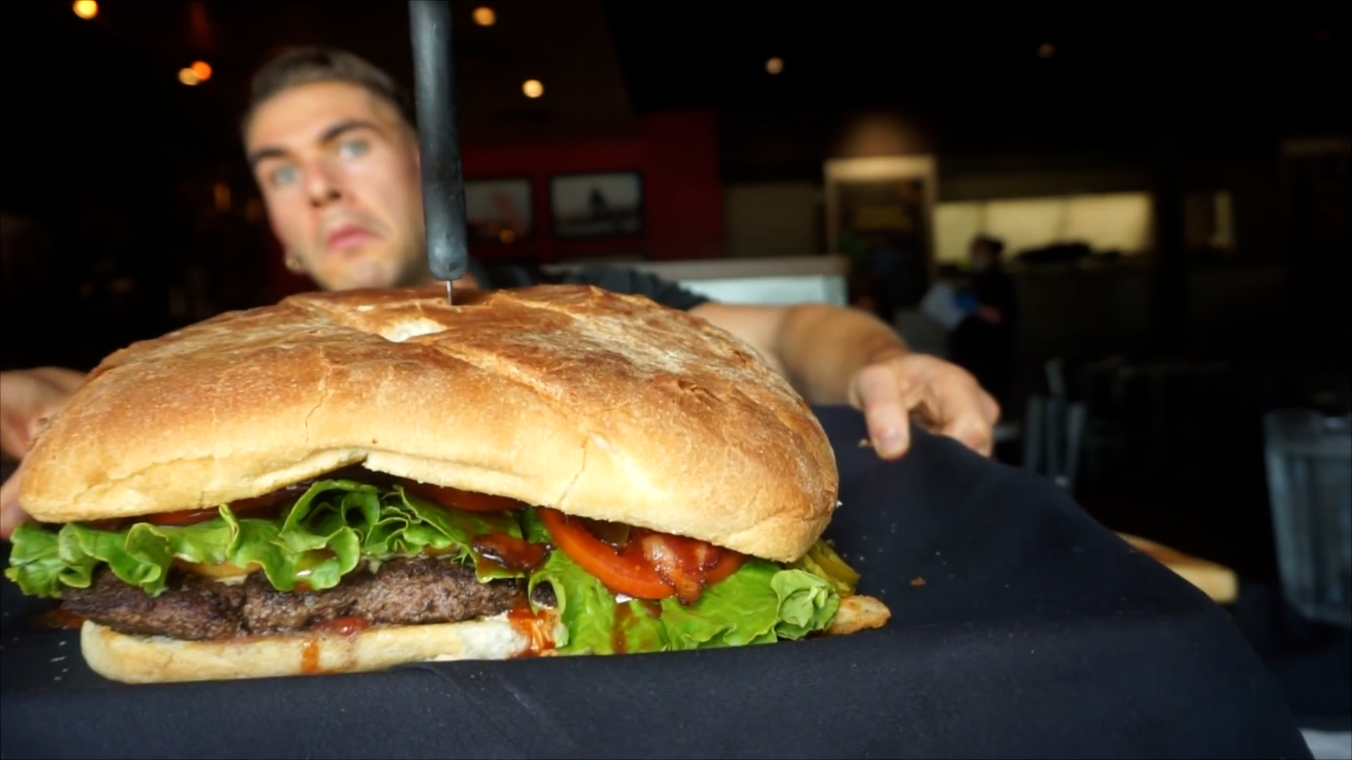 Most people fail this giant Texas burger food challenge