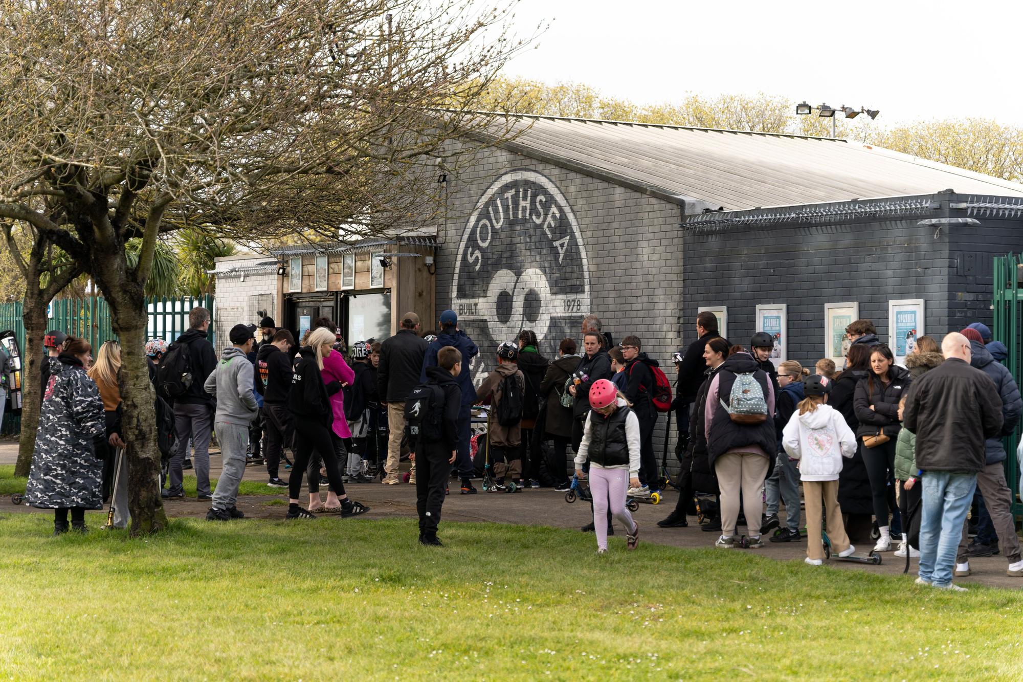 YouTuber Spanner rolls in Southsea Skatepark for an unforgettable day