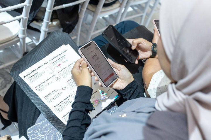 TikTok takes on digital safety with #ThinkTwice training for Malaysian ...