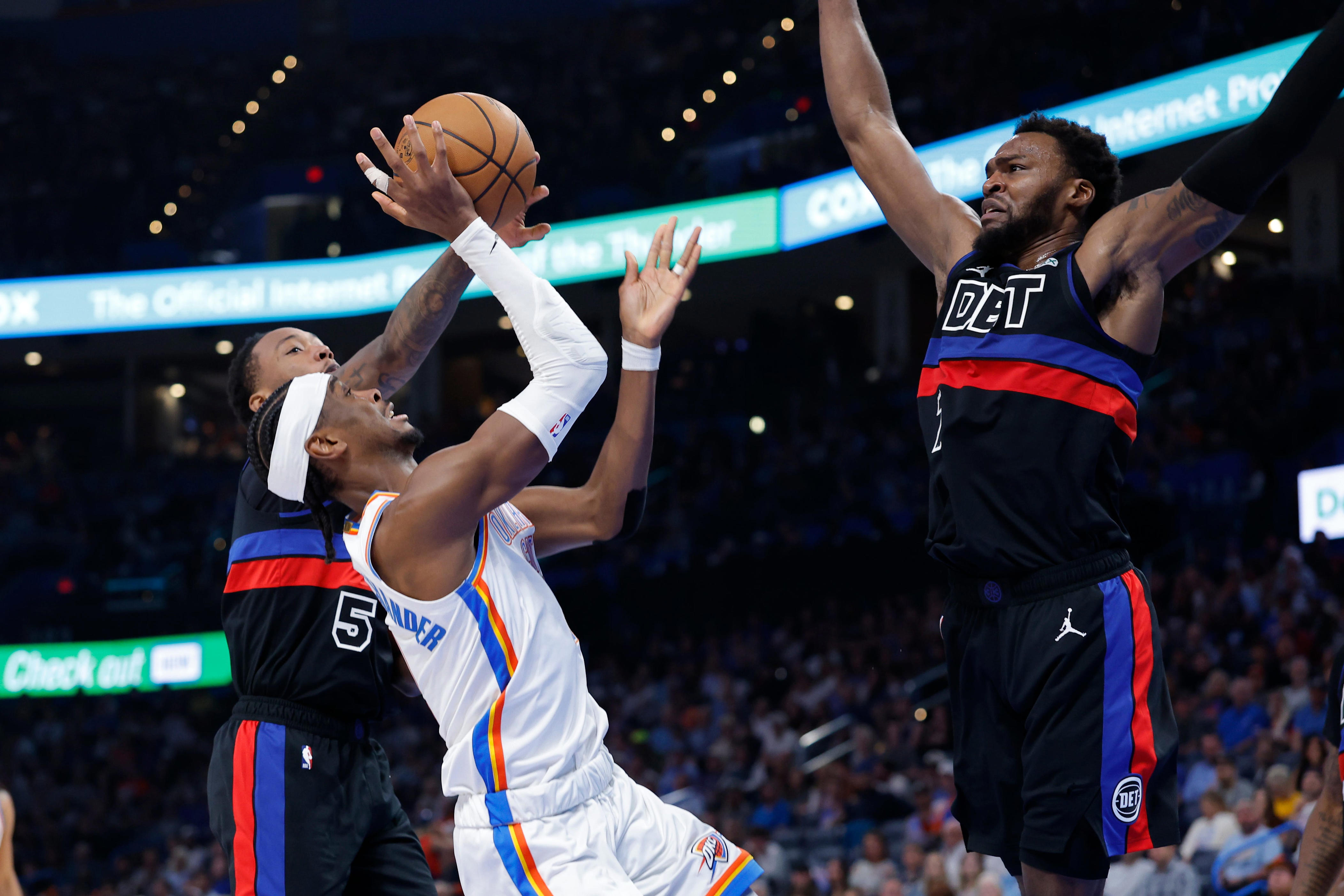 Thunder react to offensive foul that erased SGA's game-winner over Pistons