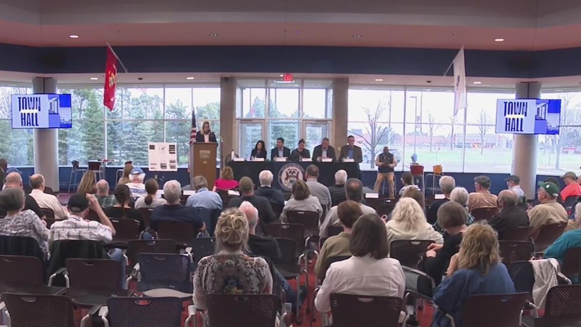 Data centers focus of town hall in Howell