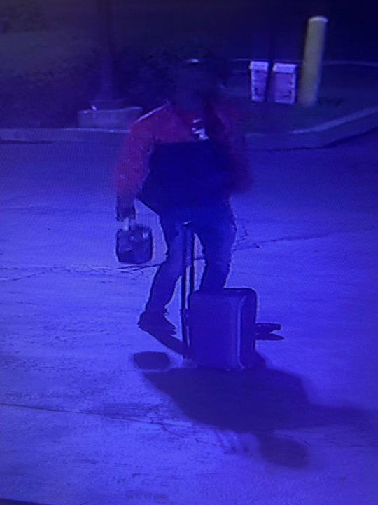 Police searching for man who shot at officer in south St. Louis