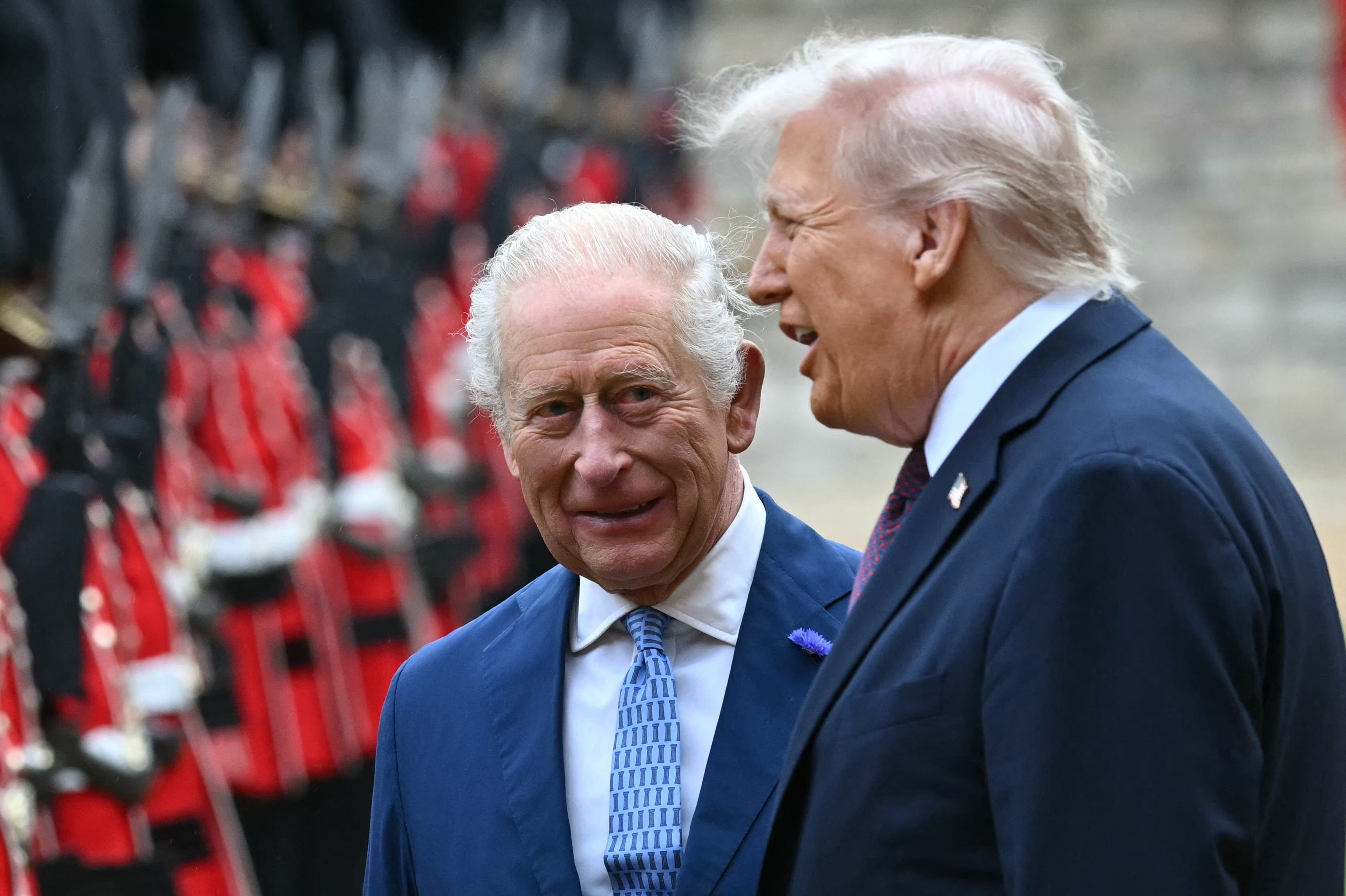 kong-charles-skal-p-sj-ldent-statsbes-g-i-usa