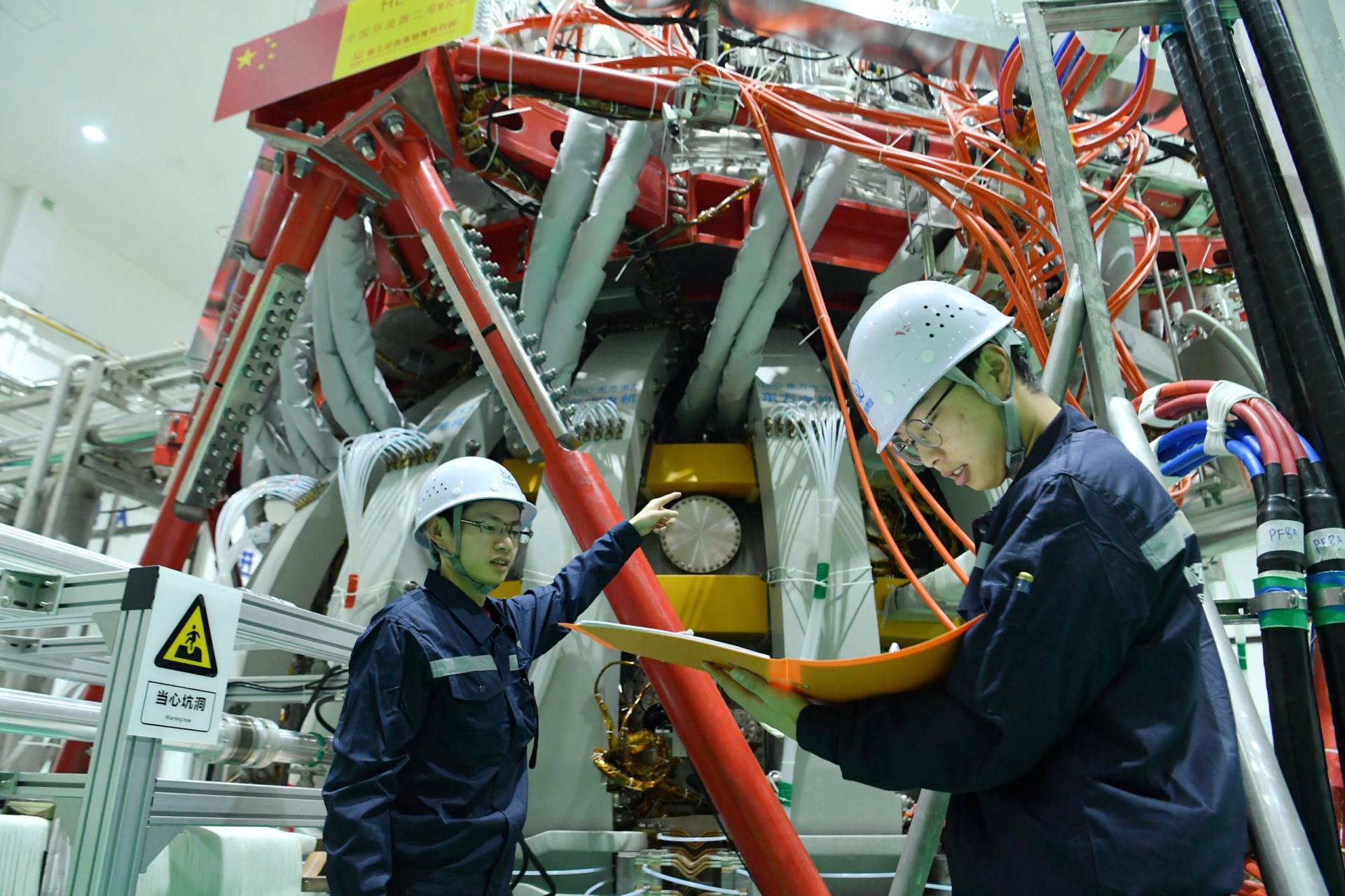 China's artificial sun sets new record
