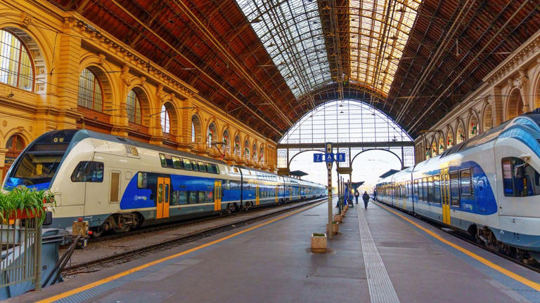 Best HD Pictures about  Zug Nach Budapest  with No AI Images