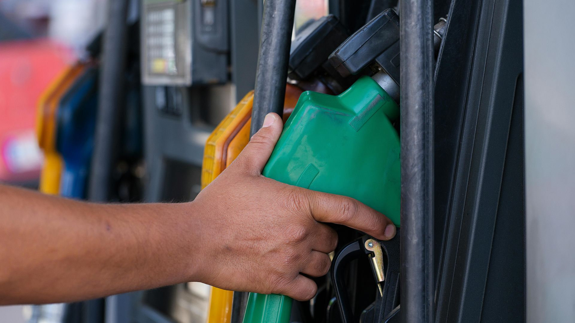 Gas prices are soaring, but diesel is worse. Here's why that's a big ...