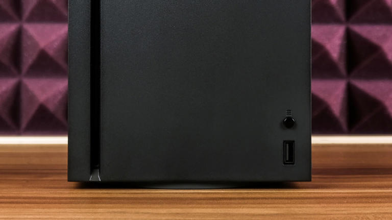 What's the button on the side of your Xbox Series X for?