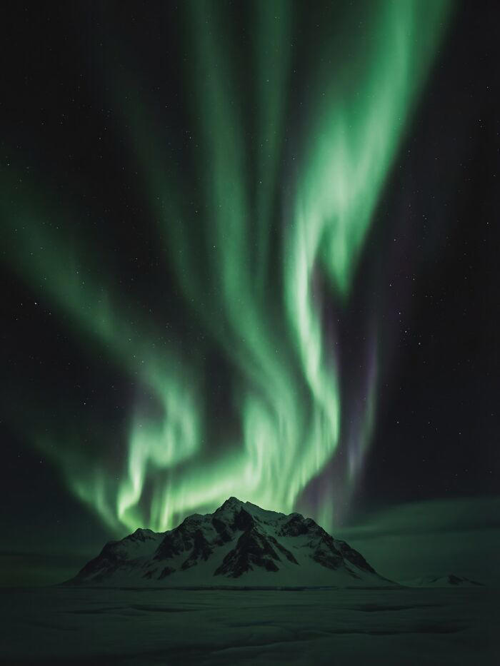 40 AI-generated nature scenes that are hard to tell from real photos