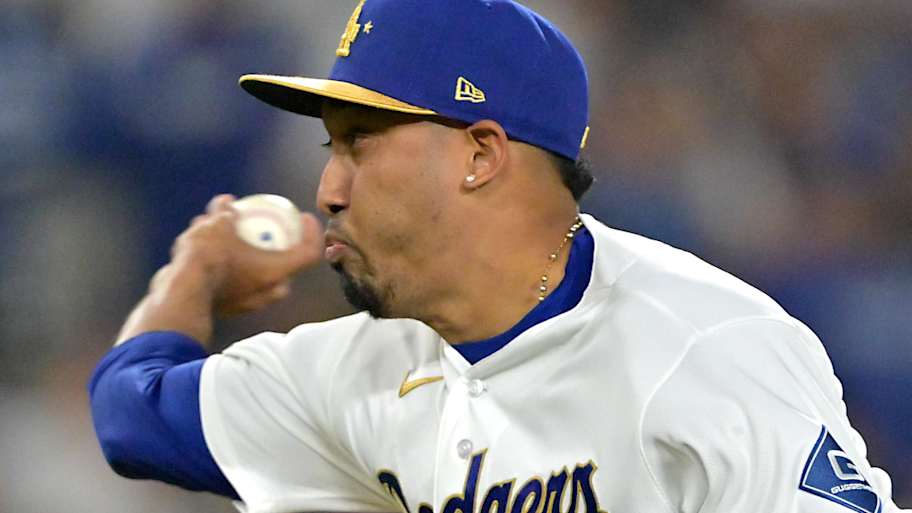 Edwin Diaz’s wife Nashaly rocks show-stopping Dodgers crop top at game