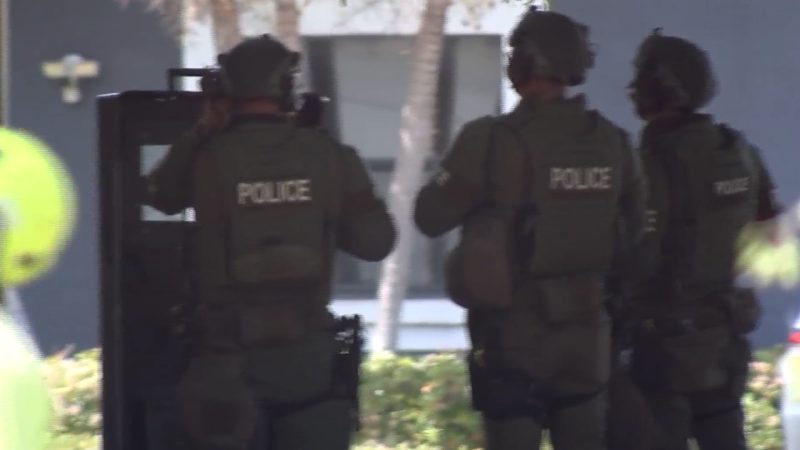 Armed suspect dead after SWAT standoff in Pinellas Park