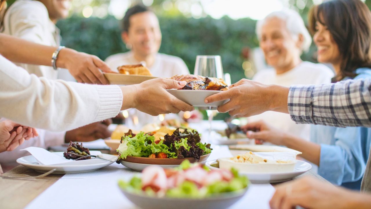My Boyfriend's Brother Called Me Fat at Dinner. So I Brought Up Why His Ex Kicked Him Out.