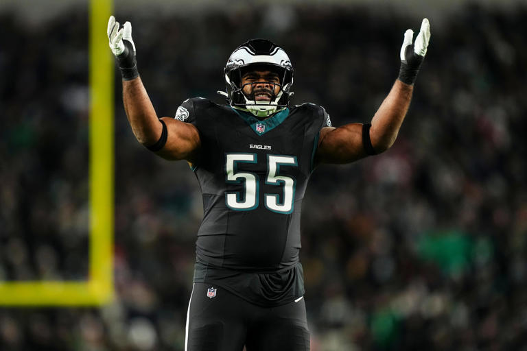 Three Eagles free agents remain unsigned ahead of OTAs