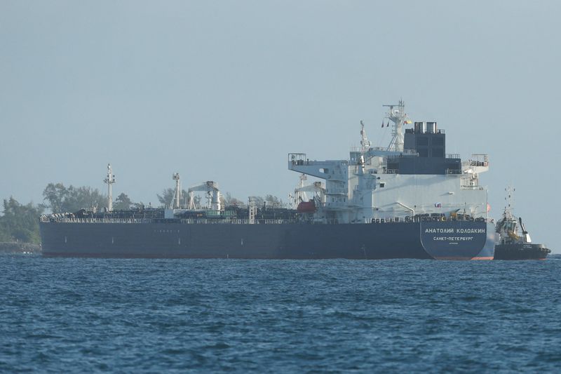 Russian oil tanker begins discharging cargo in Cuba