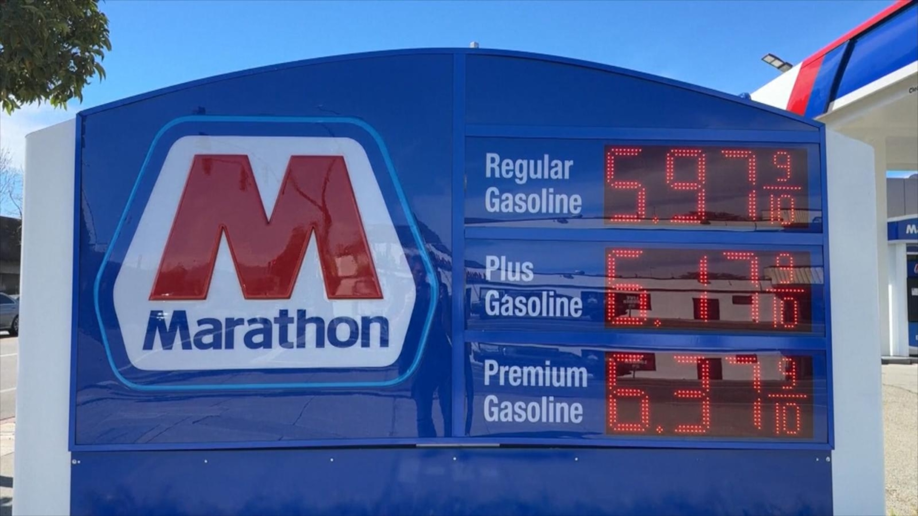 Gas prices top $4 per gallon for the first time since 2022