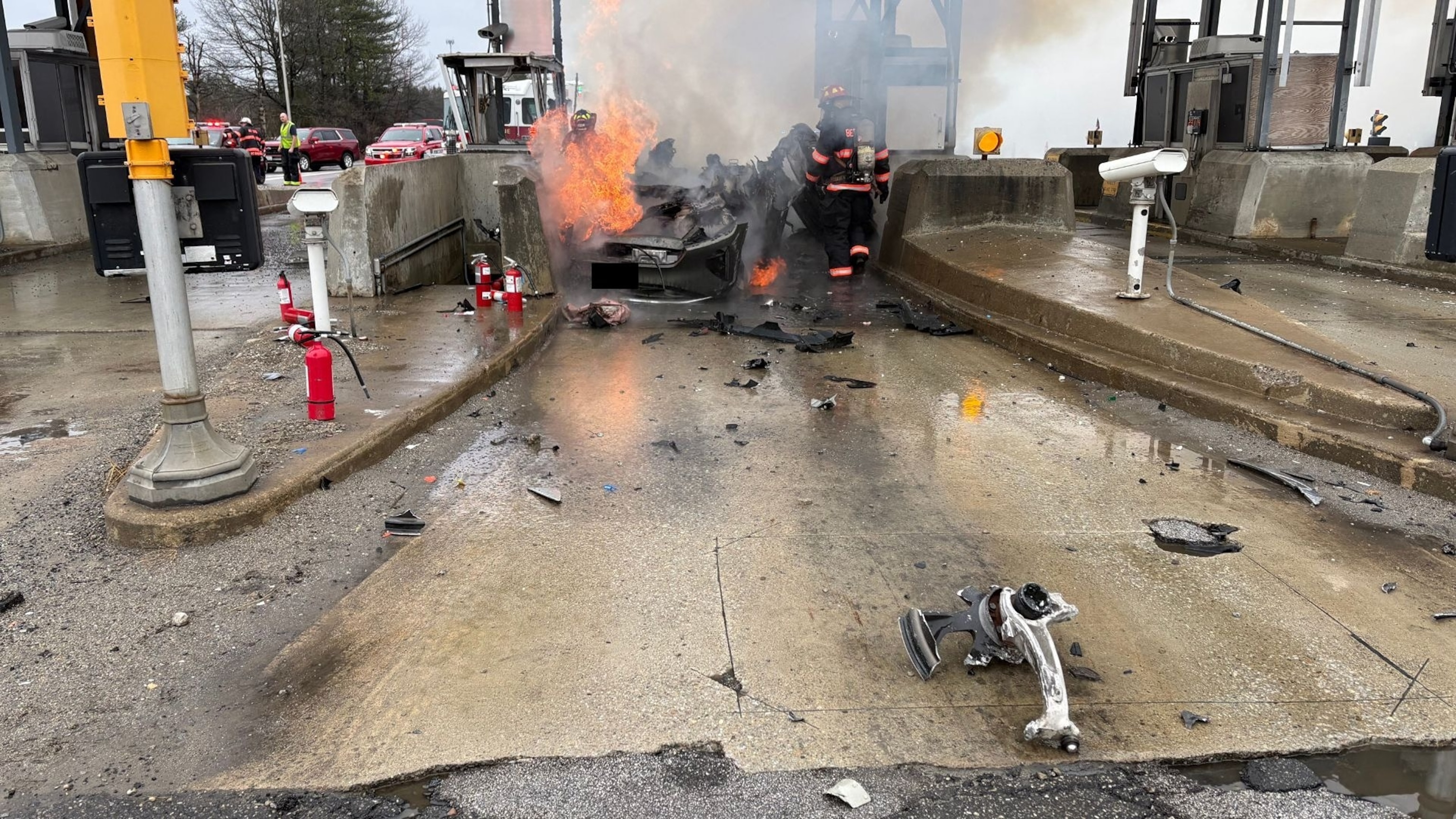 Governor and her security detail help after fiery crash at toll plaza: Police<br>