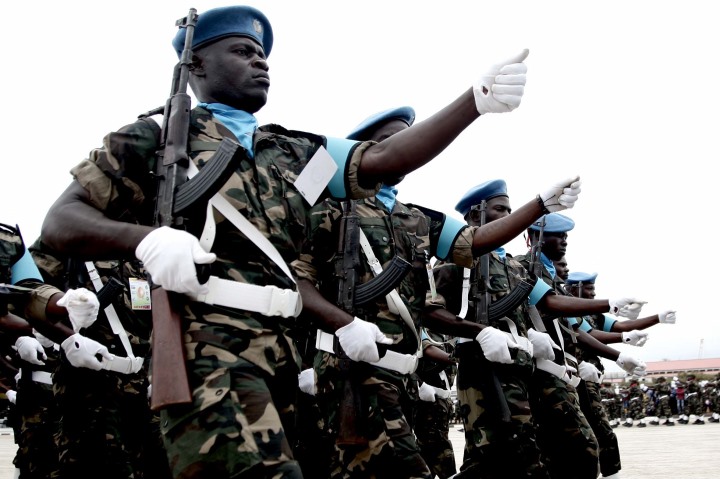 Forças Armadas Angolanas consideram afronta uso de uniformes por ...