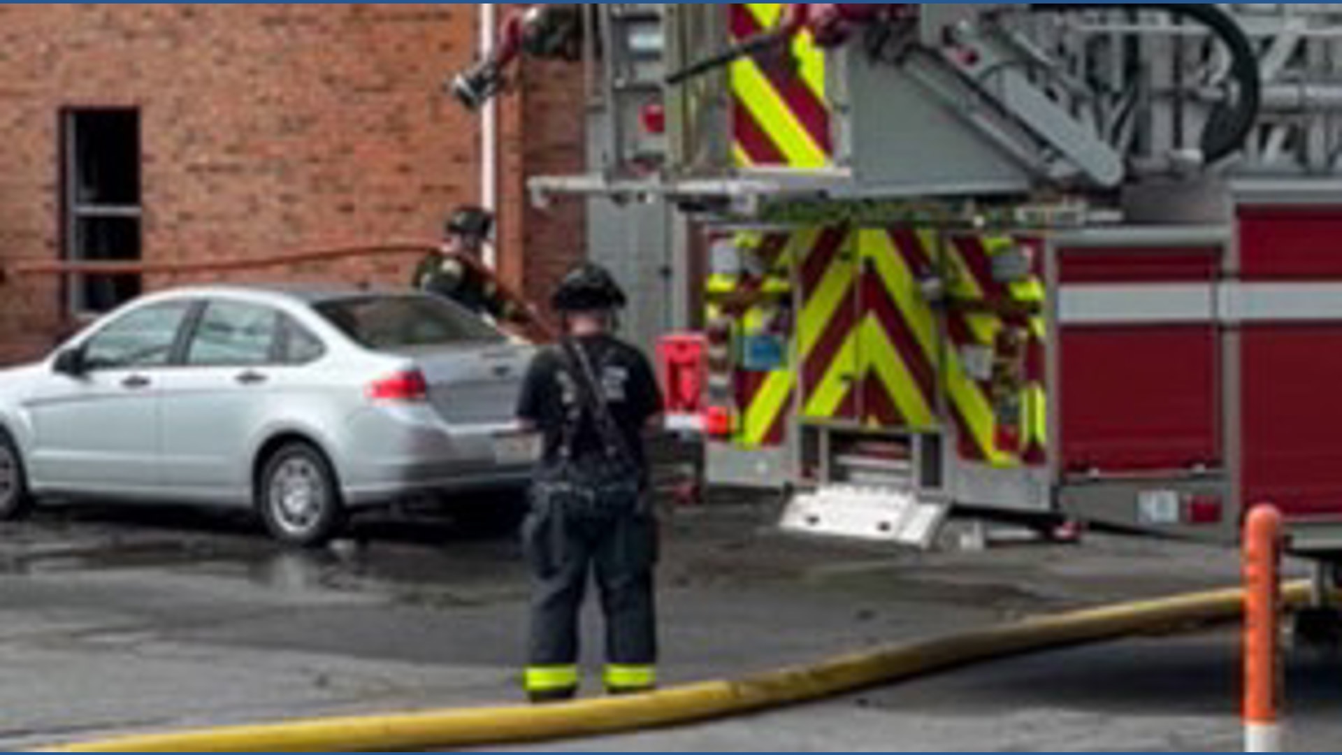 Massive apartment fire in Decatur leaves families displaced