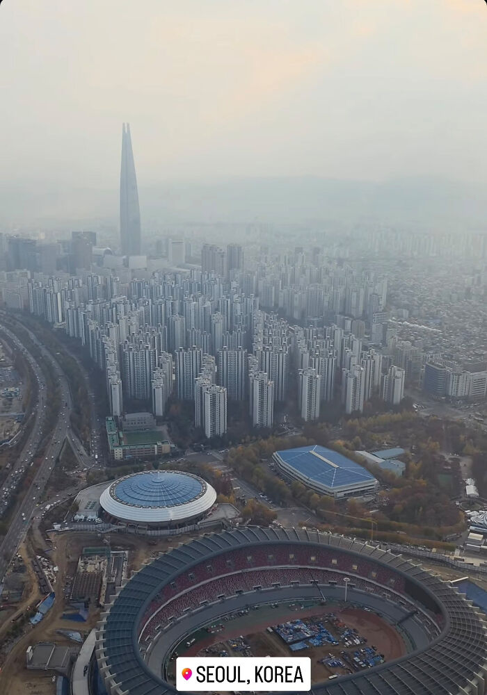 Something Very Dystopian About This: 82 Pictures Of ‘Urban Hell’