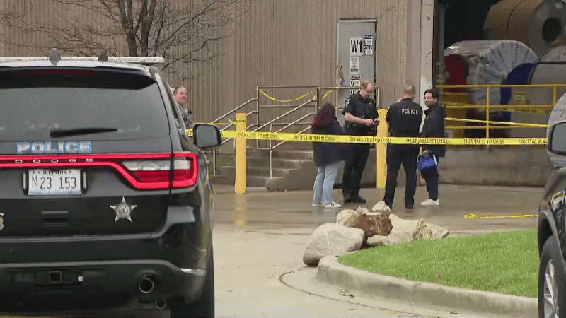 Person killed in Carol Stream crane accident<br><br>