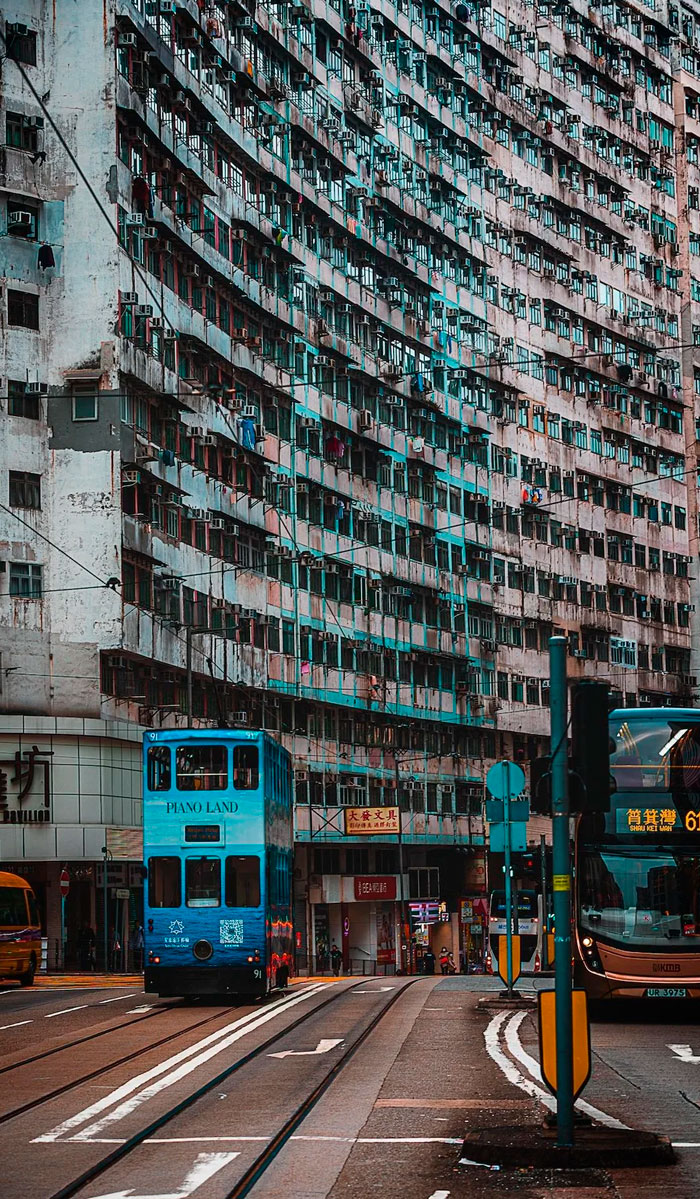 Something Very Dystopian About This: 82 Pictures Of ‘Urban Hell’