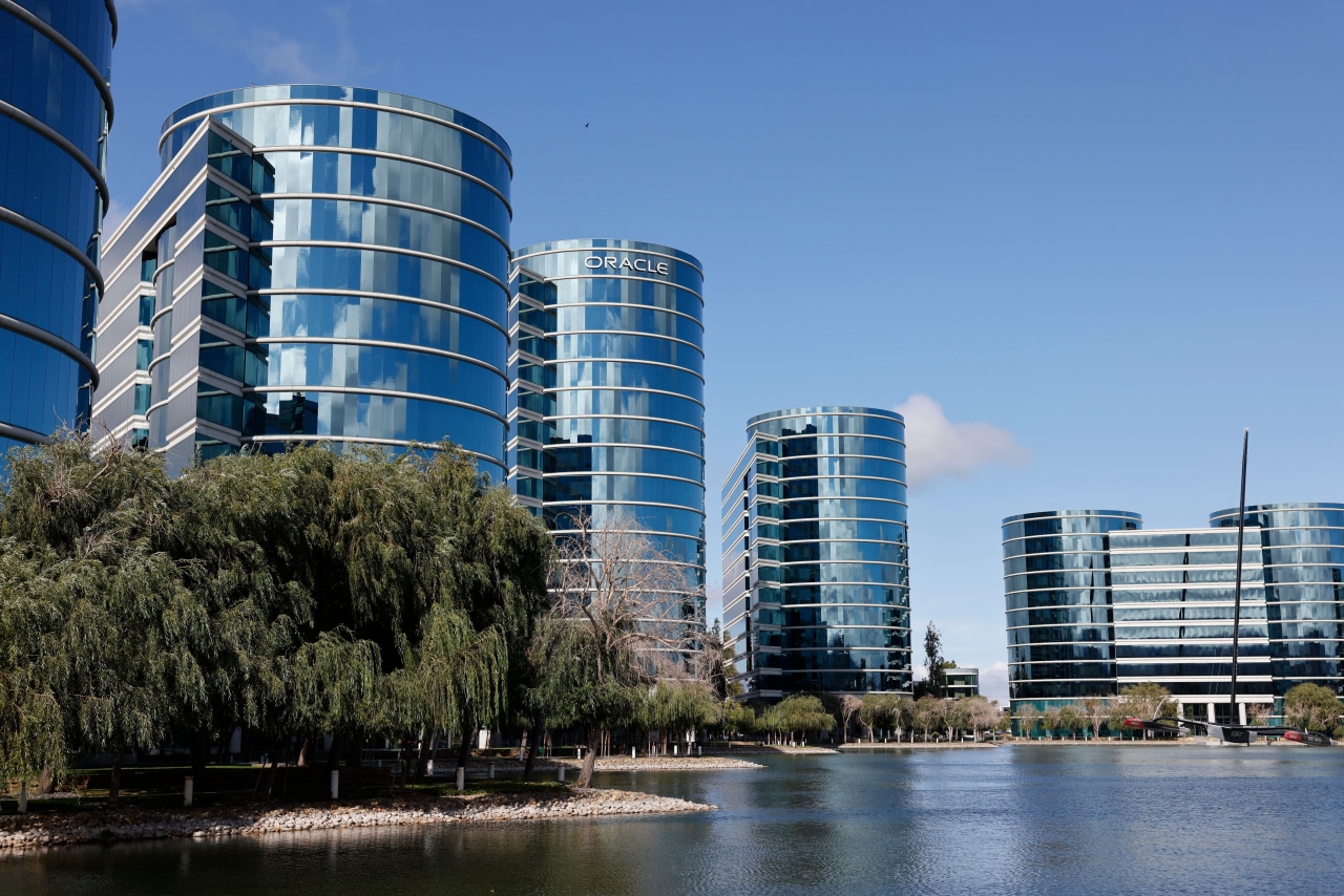 Oracle lays off workers amid heavy AI investment