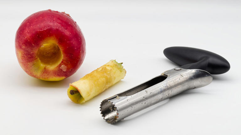 Should you always core your apples before making cider?