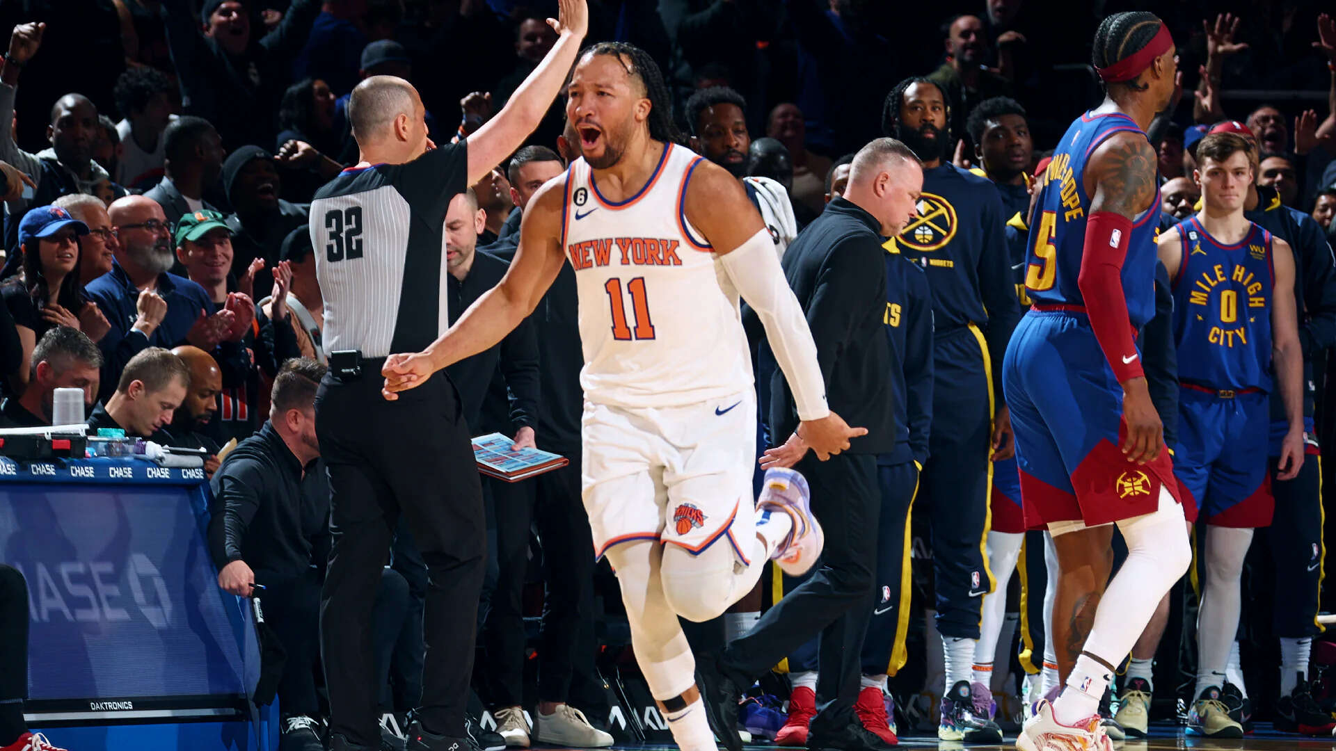 Is Jalen Brunson playing tonight vs the Houston Rockets? Latest update ...