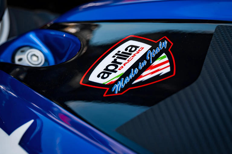 The brand doesn’t want you to forget that this American tribute comes all the way from Italy.