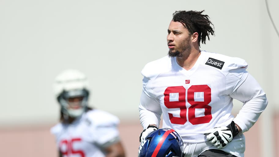 Giants lose former draft pick to NFC East rival in low-key offseason move