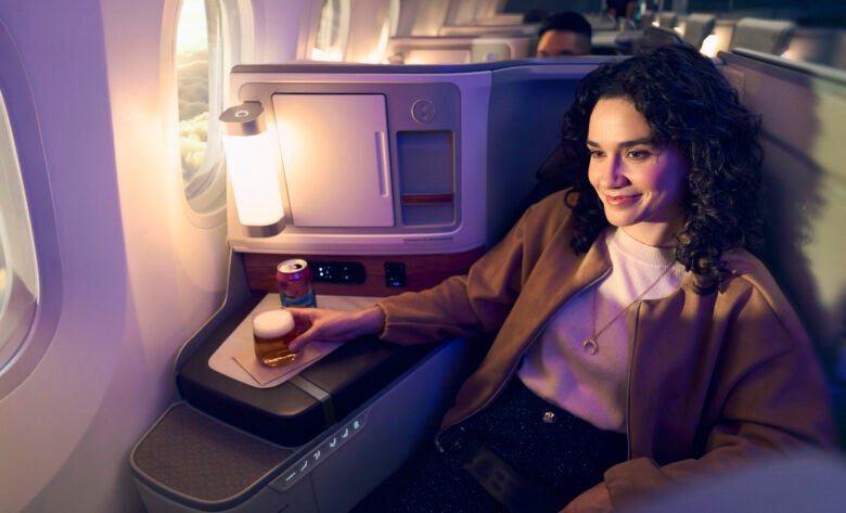 Alaska Airlines begins nonstop flights between Seattle and Rome