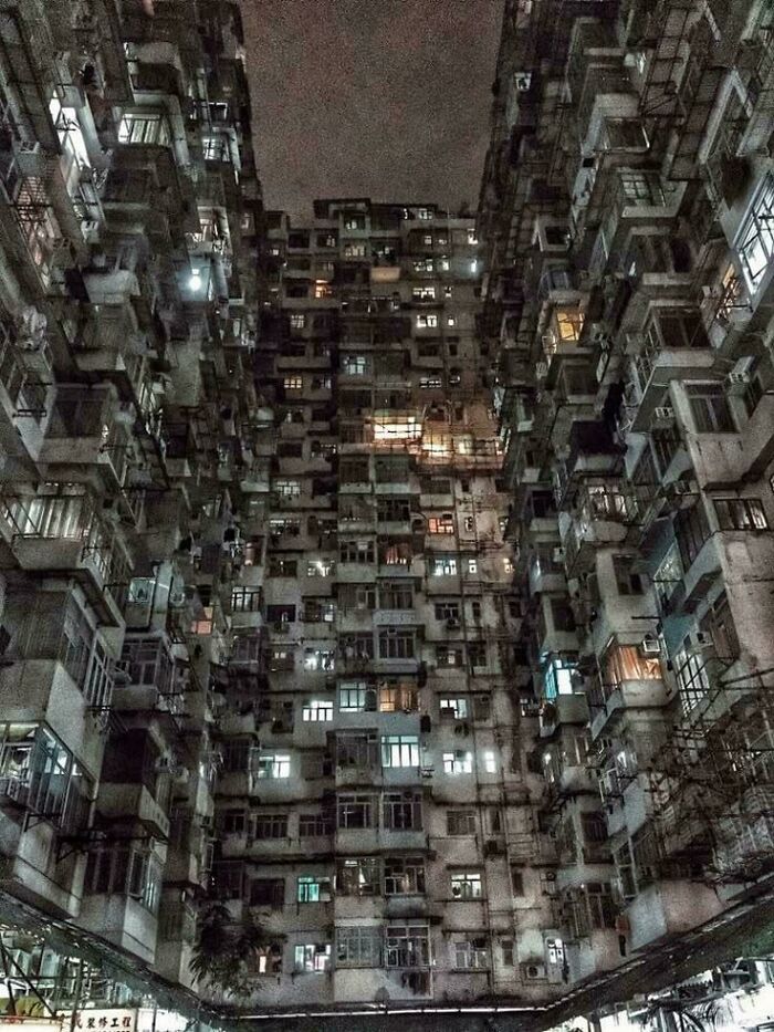 Something Very Dystopian About This: 82 Pictures Of ‘Urban Hell’