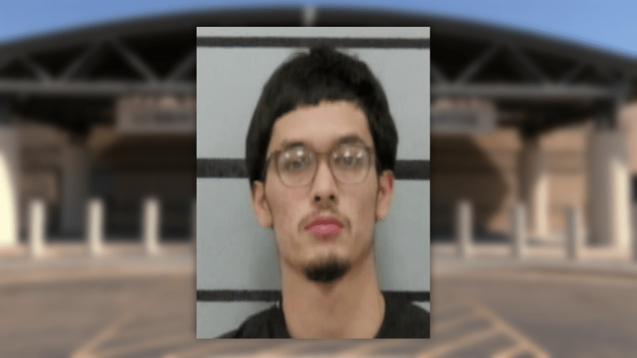 Lubbock man arrested in undercover sting after soliciting minor online