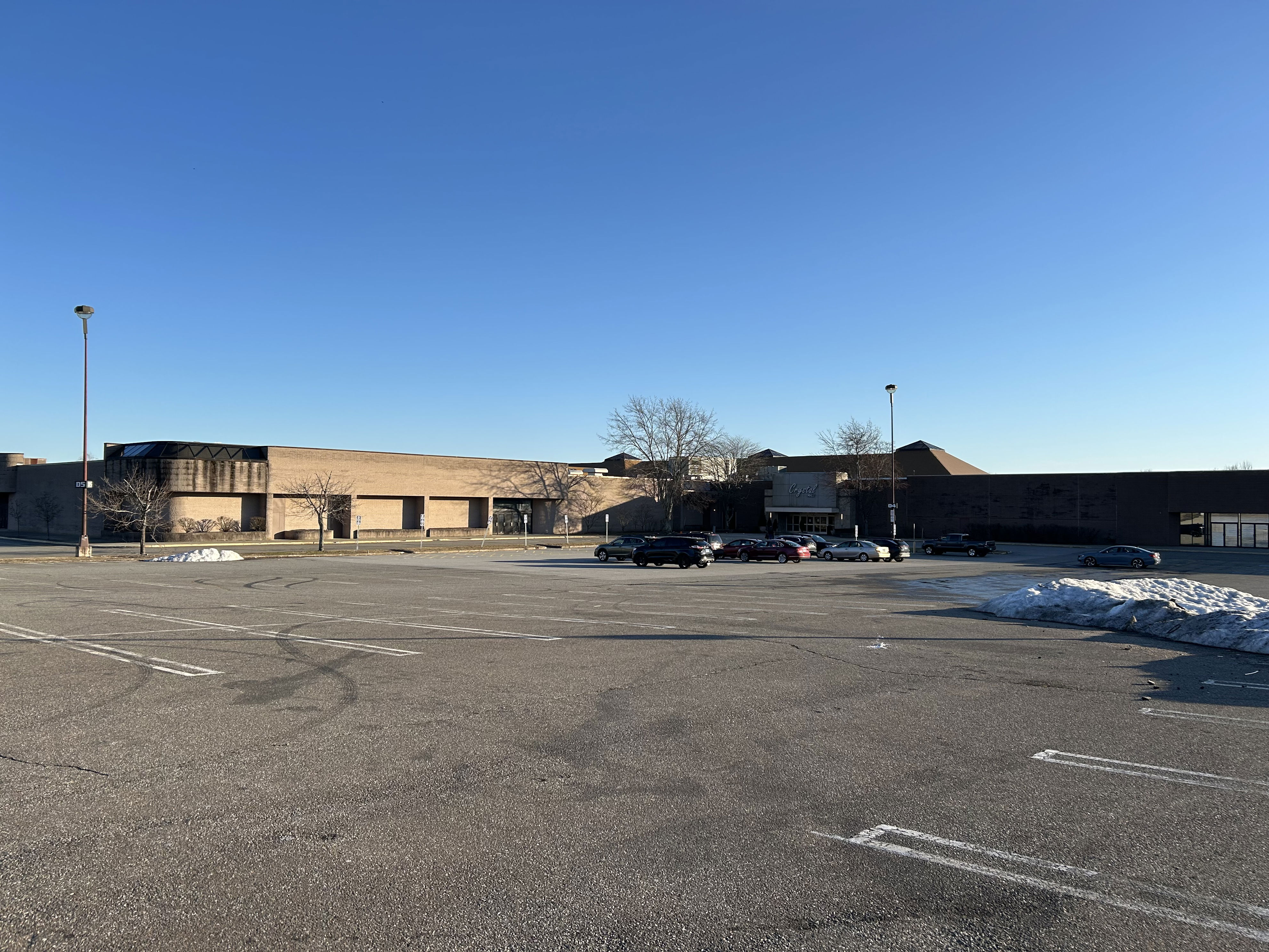 Crystal Mall closes, General Dynamics Electric Boat to begin ...