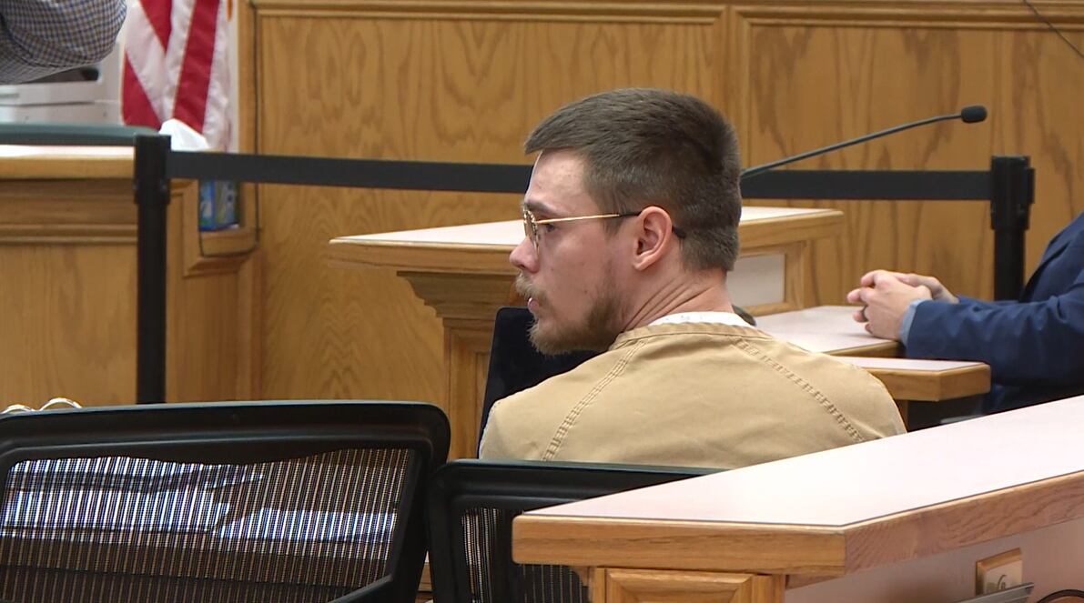 Bond hearing for Roane County murder suspect draws community support
