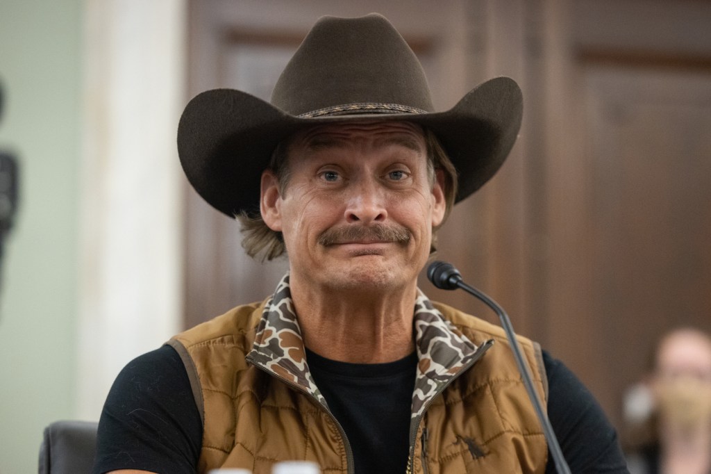 Hegseth: Helicopter pilots