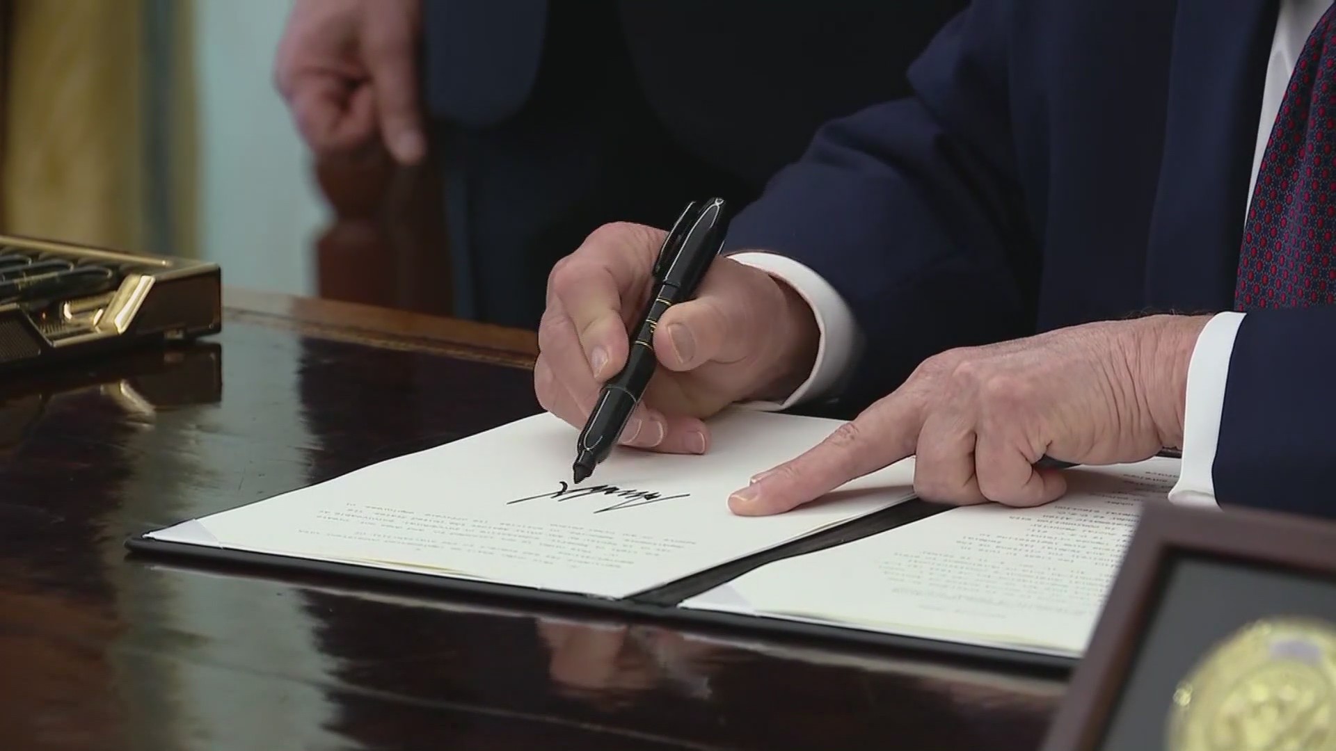 Trump signs order directing creation of a national voter list, a move ...