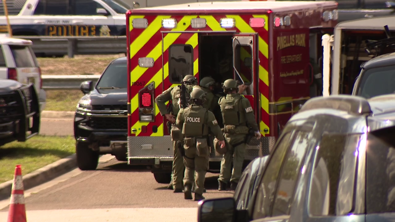 Pinellas Park man shot and killed after pointing shotgun at police ...