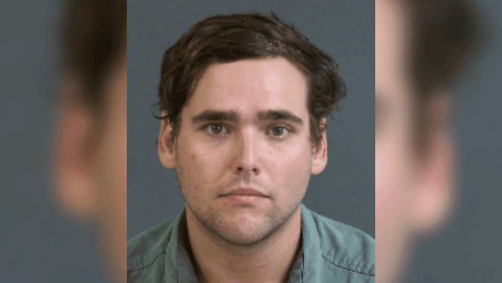 Man sentenced for deadly crash he caused while swiping Tinder, Snapchat ...