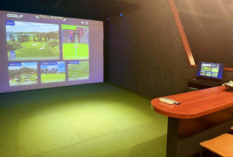 Back Nine indoor golf simulator opens west of Fort Worth in Parker County