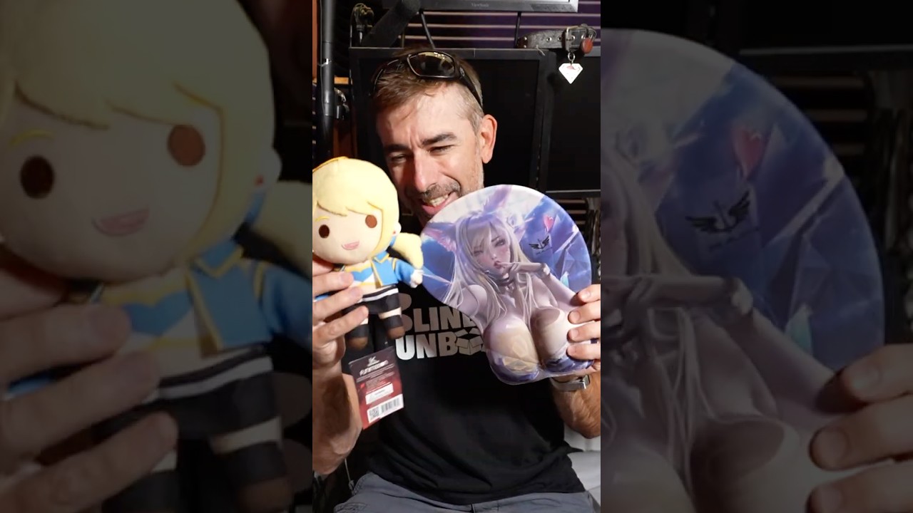 You want me to touch her what?– a blind guy unboxing