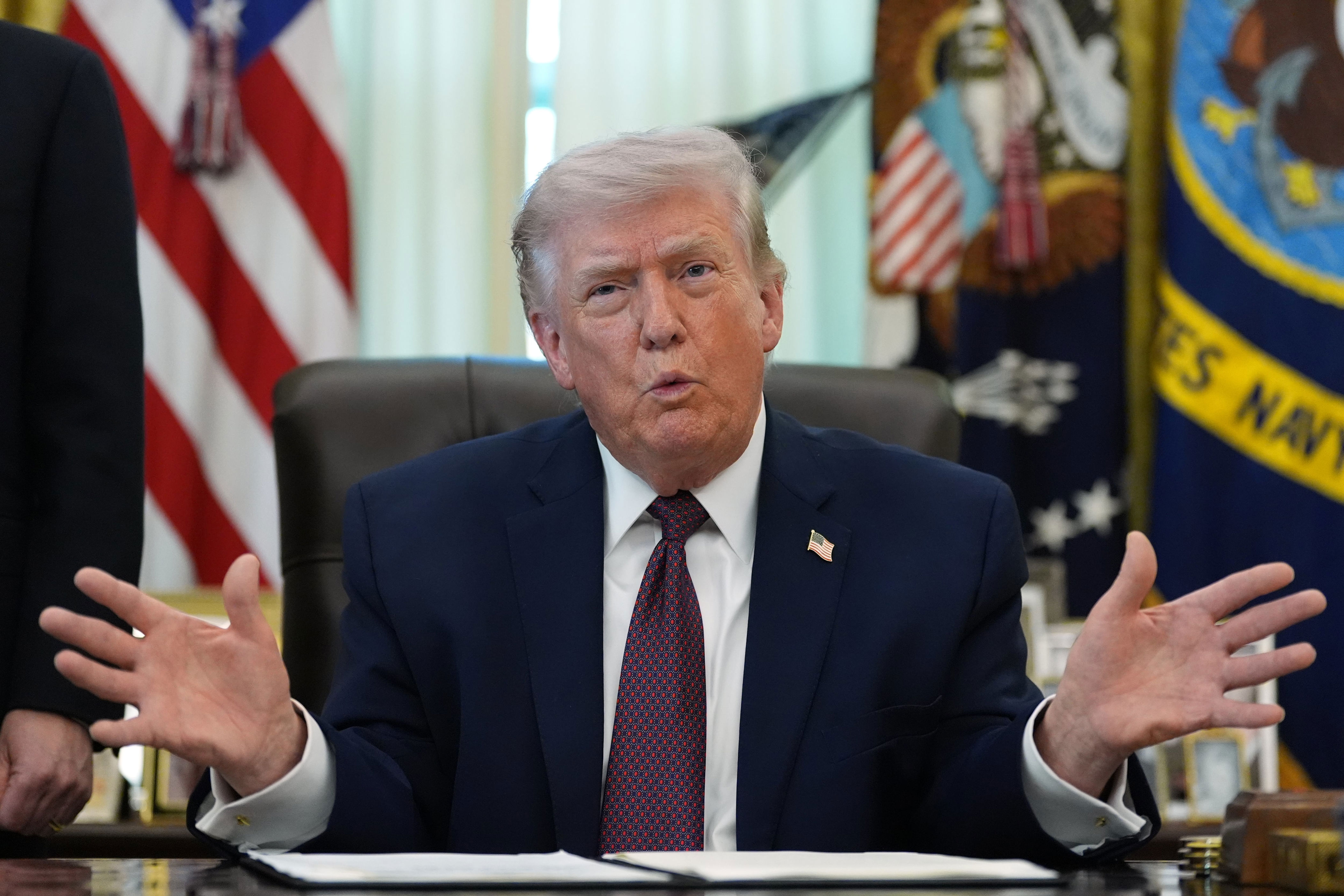 Trump announces US withdrawal from Iran within 2-3 weeks