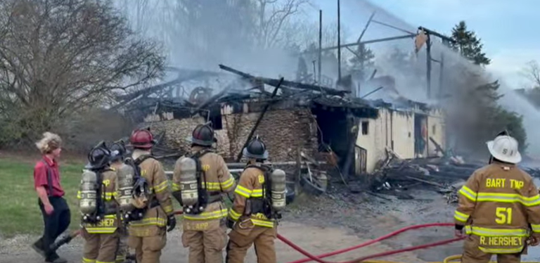 Crews battle barn fire in Lancaster County